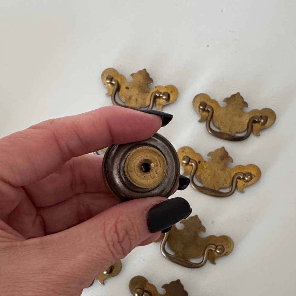 Vintage Brass Drawer Pulls and Knobs - Picture 7 of 8